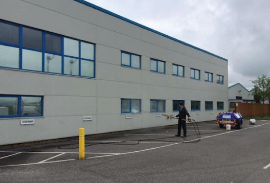 Commercial-Window-Cleaning-Services-Carmarthenshire-Carmarthen-Ammanford-Llanelli-Comserve-Ltd